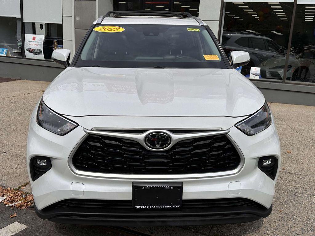used 2022 Toyota Highlander car, priced at $39,998