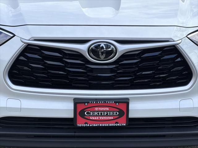 used 2020 Toyota Highlander car, priced at $29,995
