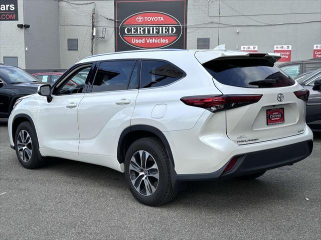 used 2020 Toyota Highlander car, priced at $29,995