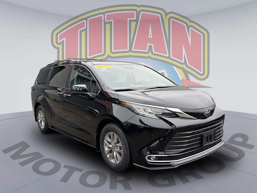 used 2022 Toyota Sienna car, priced at $44,998