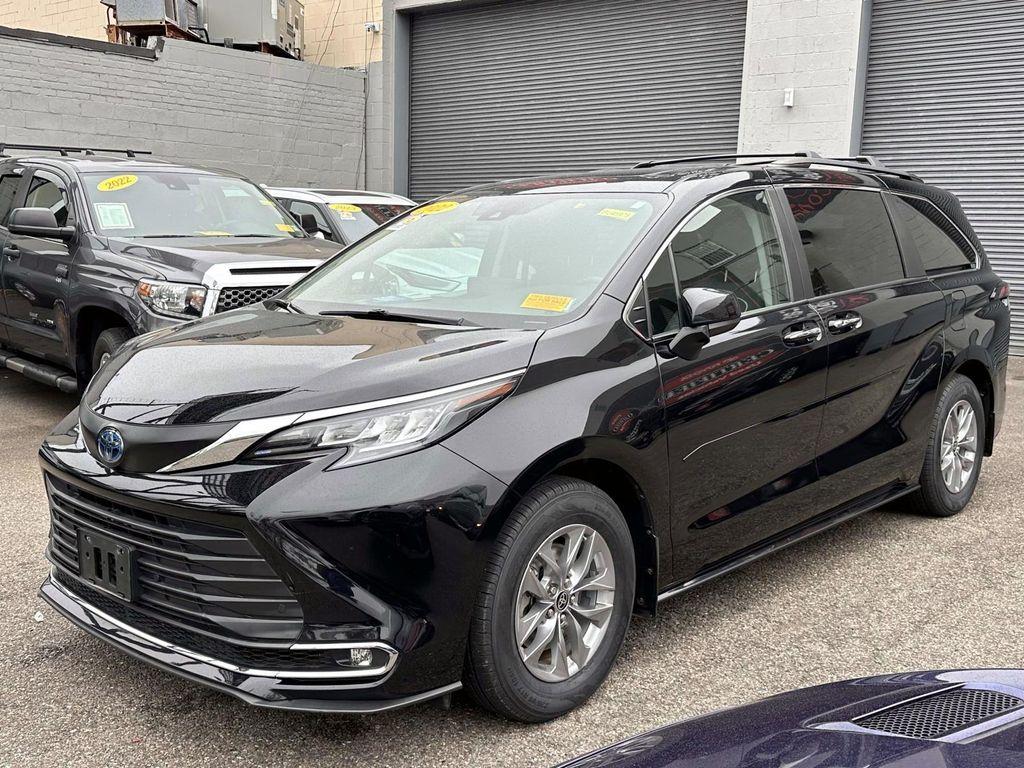 used 2022 Toyota Sienna car, priced at $44,998
