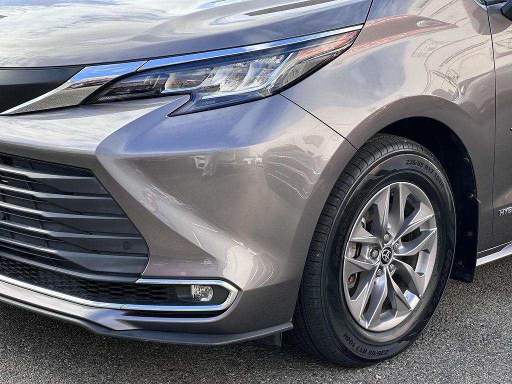 used 2021 Toyota Sienna car, priced at $32,888