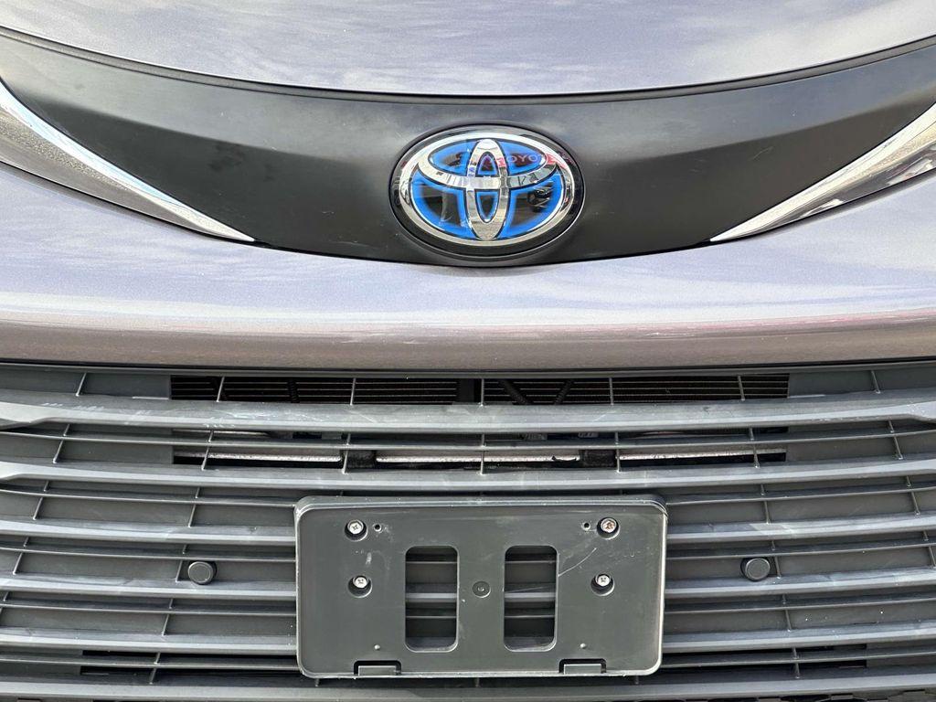 used 2021 Toyota Sienna car, priced at $32,888