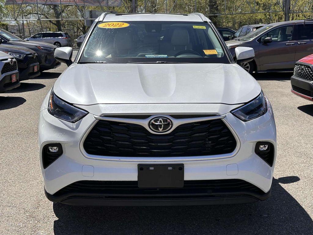 used 2022 Toyota Highlander car, priced at $36,998
