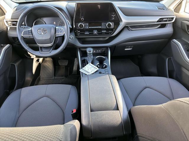 used 2023 Toyota Highlander car, priced at $36,588