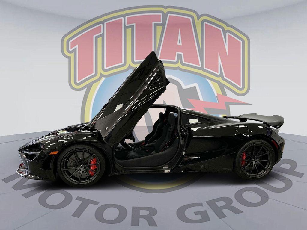 used 2024 McLaren 750S car, priced at $325,999
