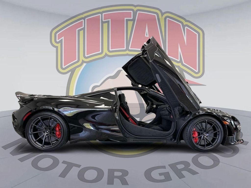 used 2024 McLaren 750S car, priced at $325,999
