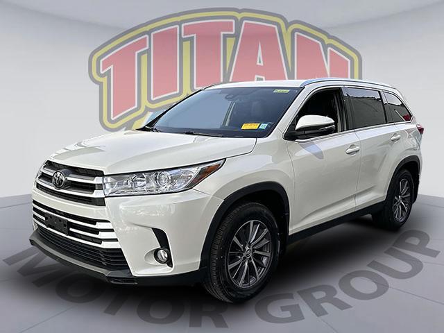 used 2019 Toyota Highlander car, priced at $30,195