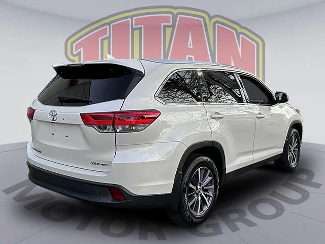 used 2019 Toyota Highlander car, priced at $30,195