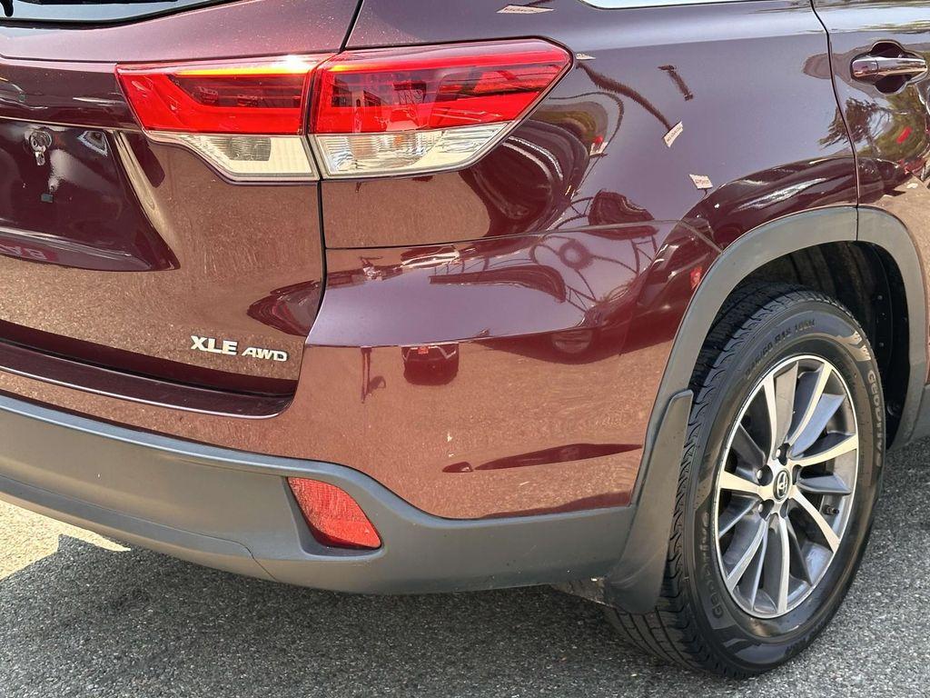 used 2019 Toyota Highlander car, priced at $33,488