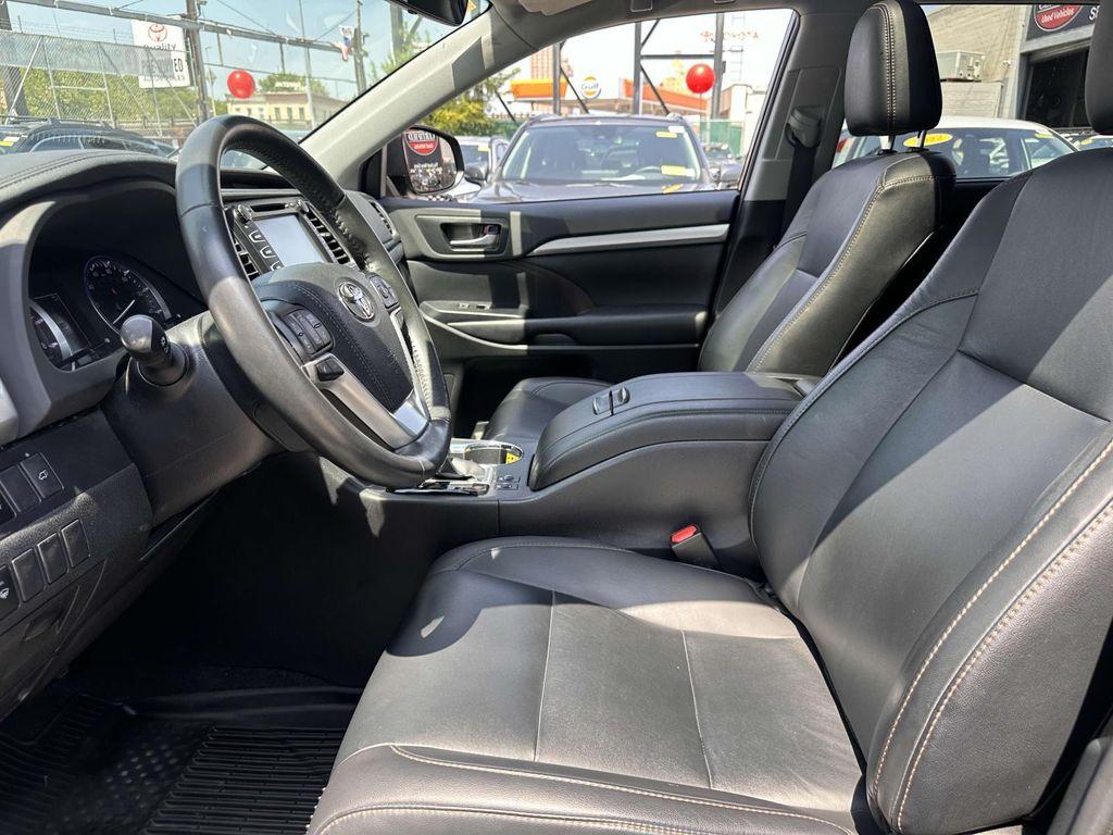 used 2019 Toyota Highlander car, priced at $33,488