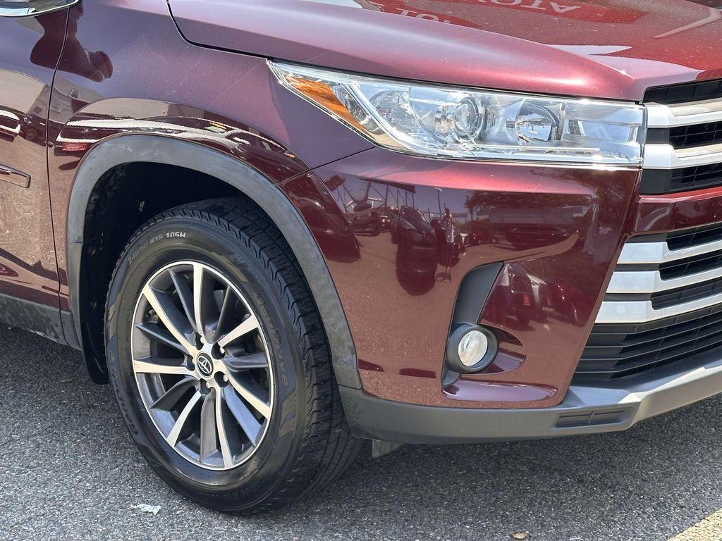 used 2019 Toyota Highlander car, priced at $33,488