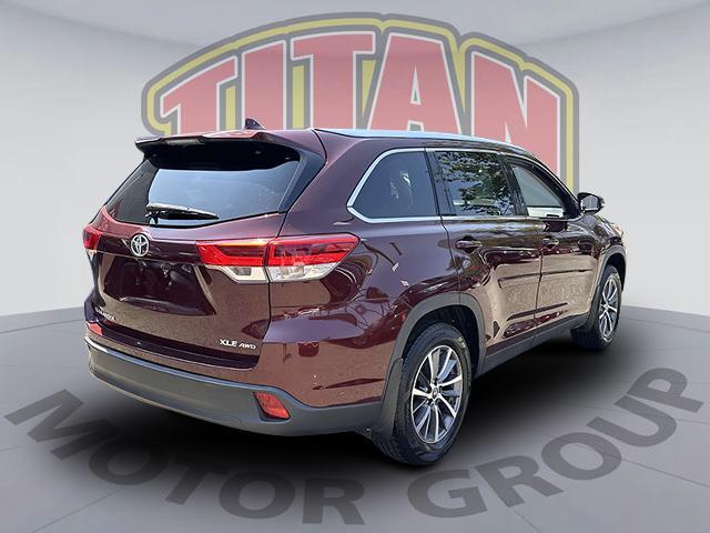 used 2019 Toyota Highlander car, priced at $33,488