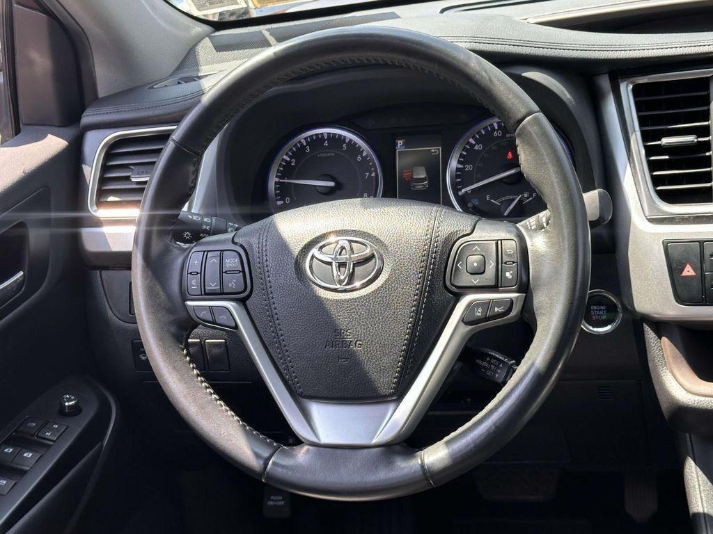 used 2019 Toyota Highlander car, priced at $33,488