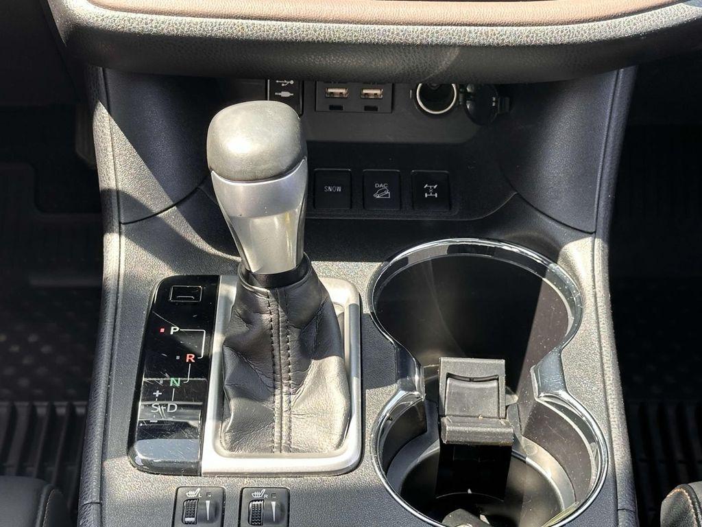 used 2019 Toyota Highlander car, priced at $33,488