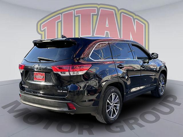 used 2019 Toyota Highlander car, priced at $26,888