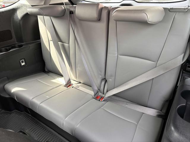 used 2022 Toyota Highlander car, priced at $40,688