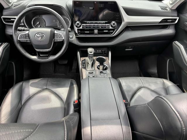 used 2022 Toyota Highlander car, priced at $45,998
