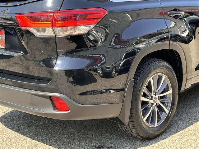 used 2017 Toyota Highlander car, priced at $26,998