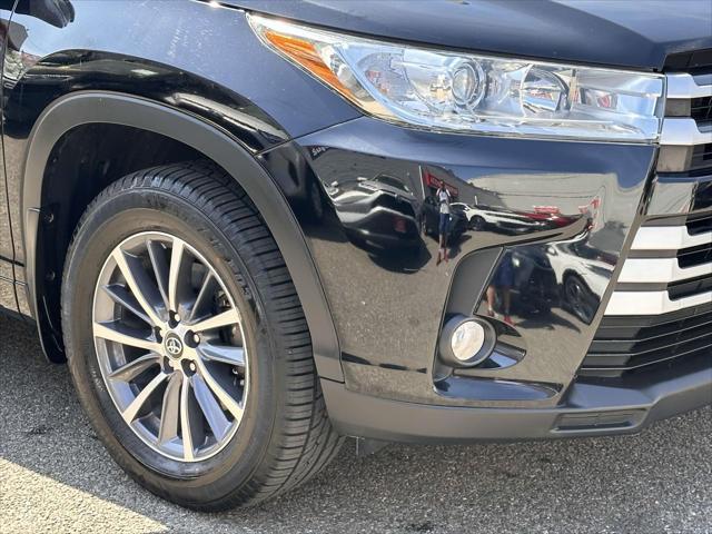 used 2017 Toyota Highlander car, priced at $26,998