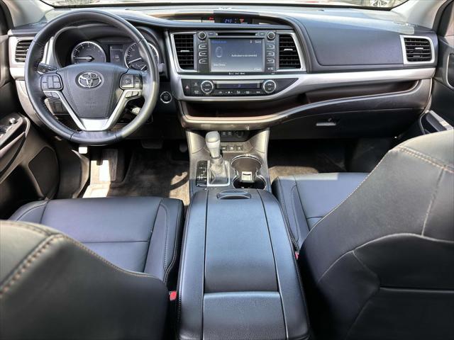 used 2017 Toyota Highlander car, priced at $26,998