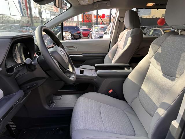 used 2024 Toyota Sienna car, priced at $44,888