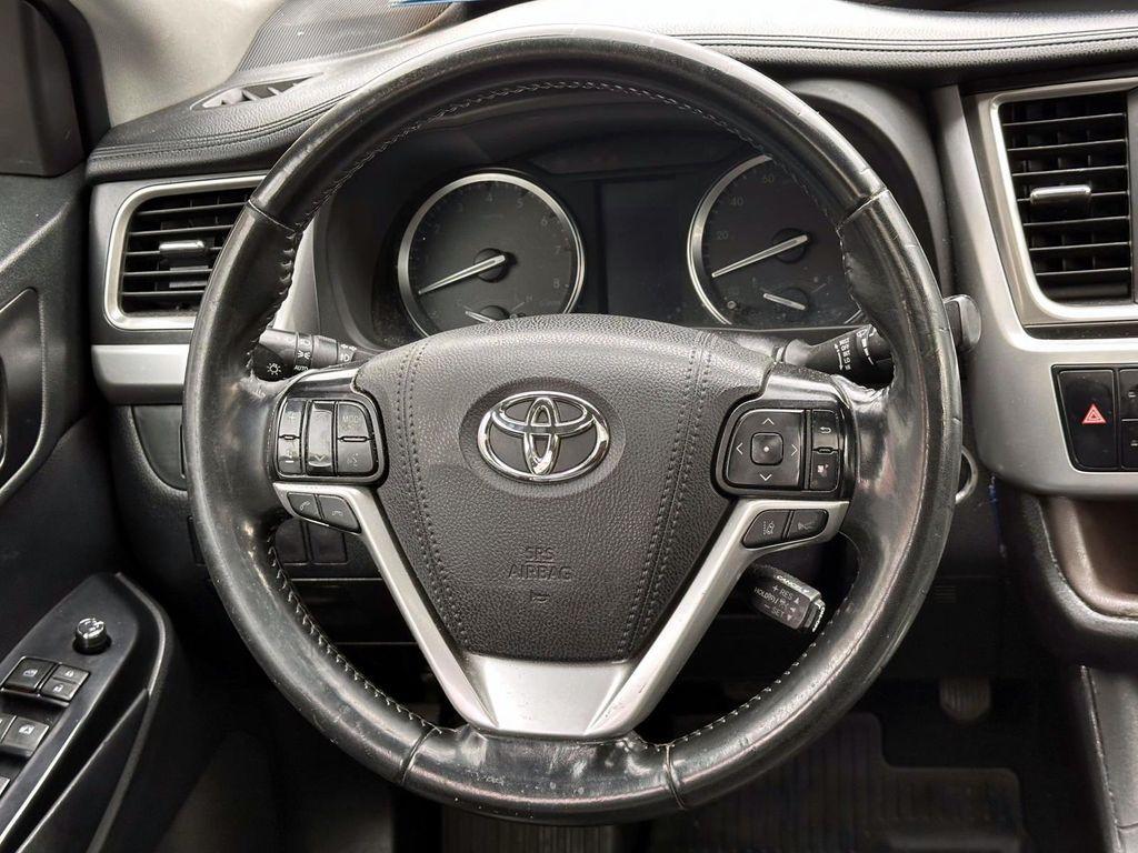 used 2019 Toyota Highlander car, priced at $26,999