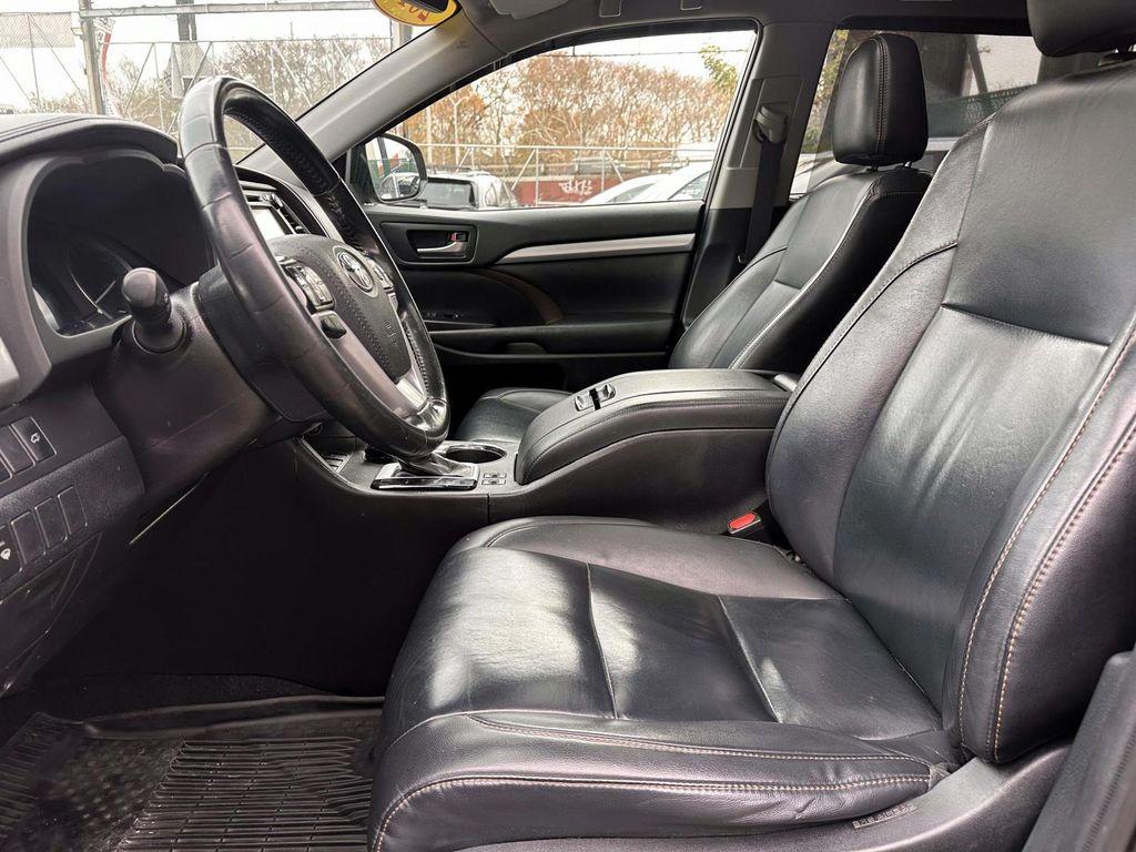 used 2019 Toyota Highlander car, priced at $26,999