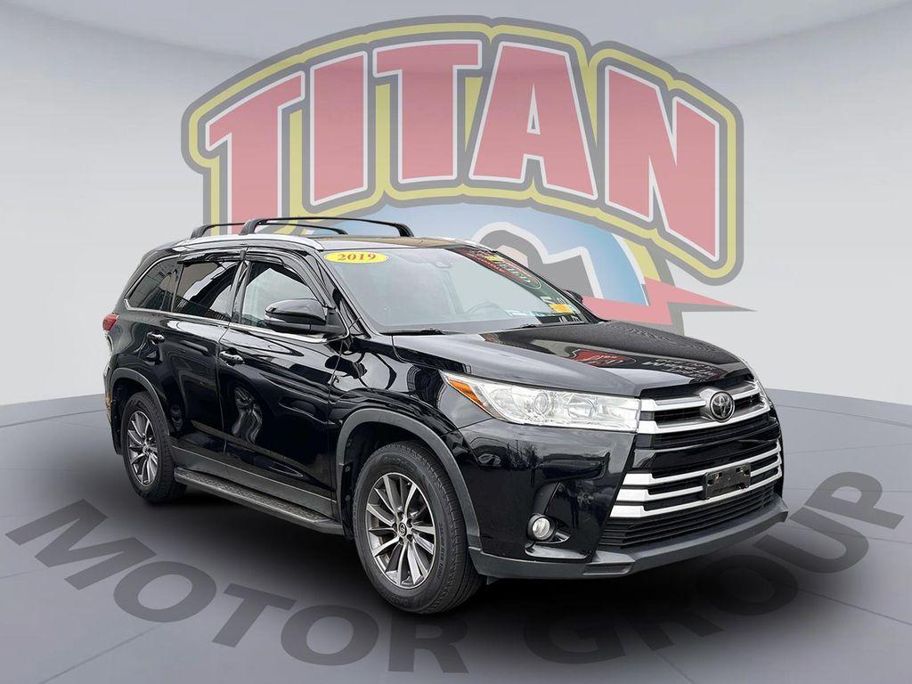 used 2019 Toyota Highlander car, priced at $26,999