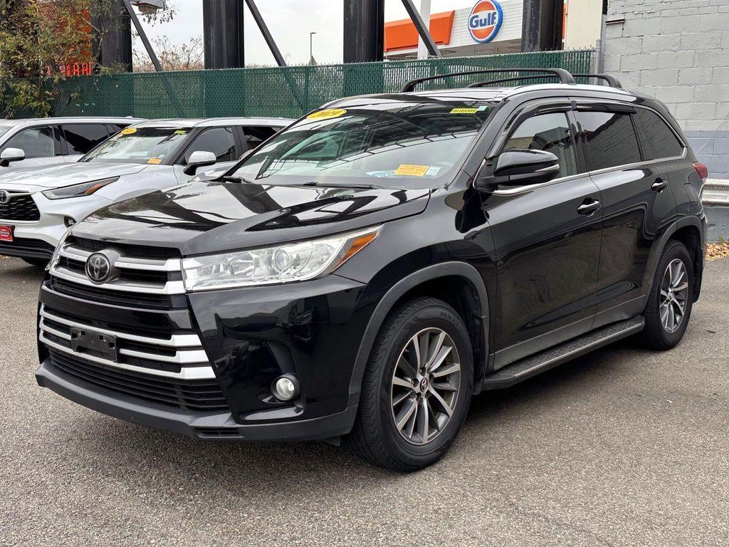 used 2019 Toyota Highlander car, priced at $26,999
