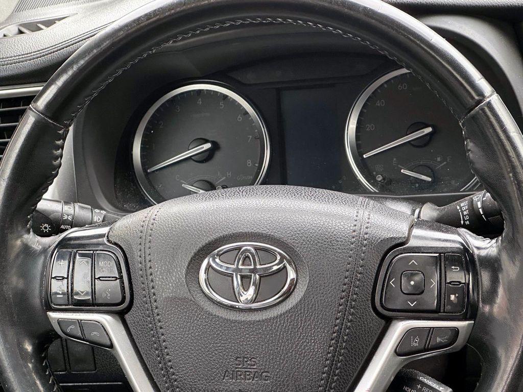 used 2019 Toyota Highlander car, priced at $26,999