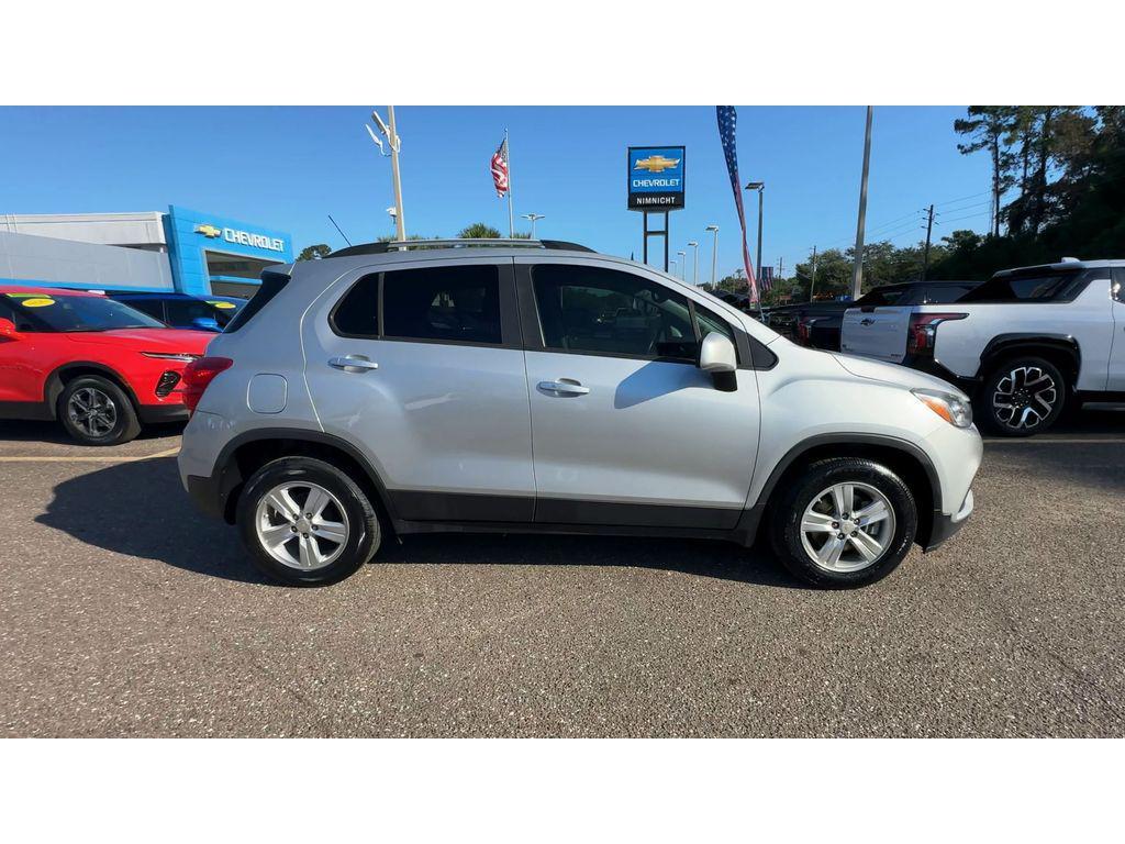 used 2022 Chevrolet Trax car, priced at $17,995