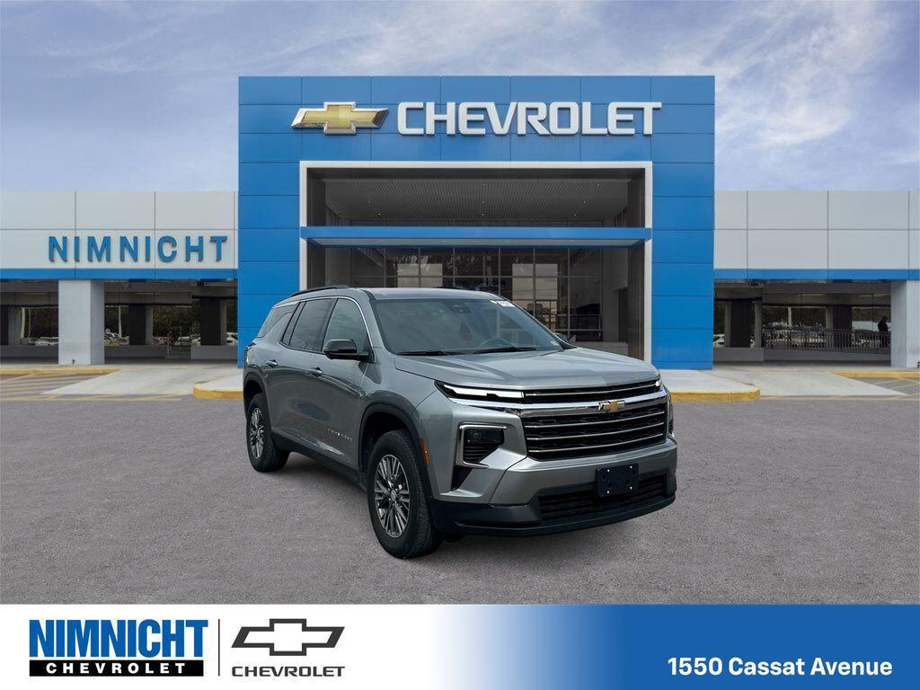 used 2024 Chevrolet Traverse car, priced at $37,621