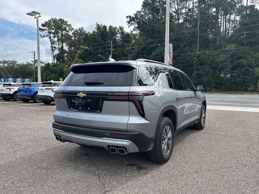 used 2024 Chevrolet Traverse car, priced at $37,621