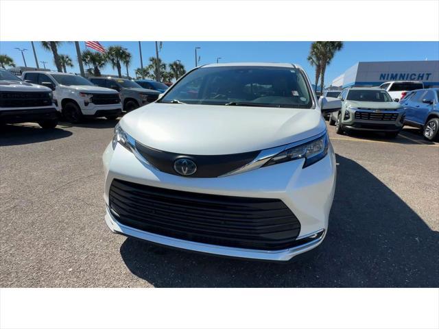 used 2021 Toyota Sienna car, priced at $33,238