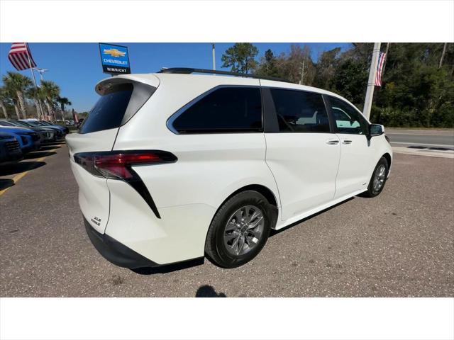 used 2021 Toyota Sienna car, priced at $33,238