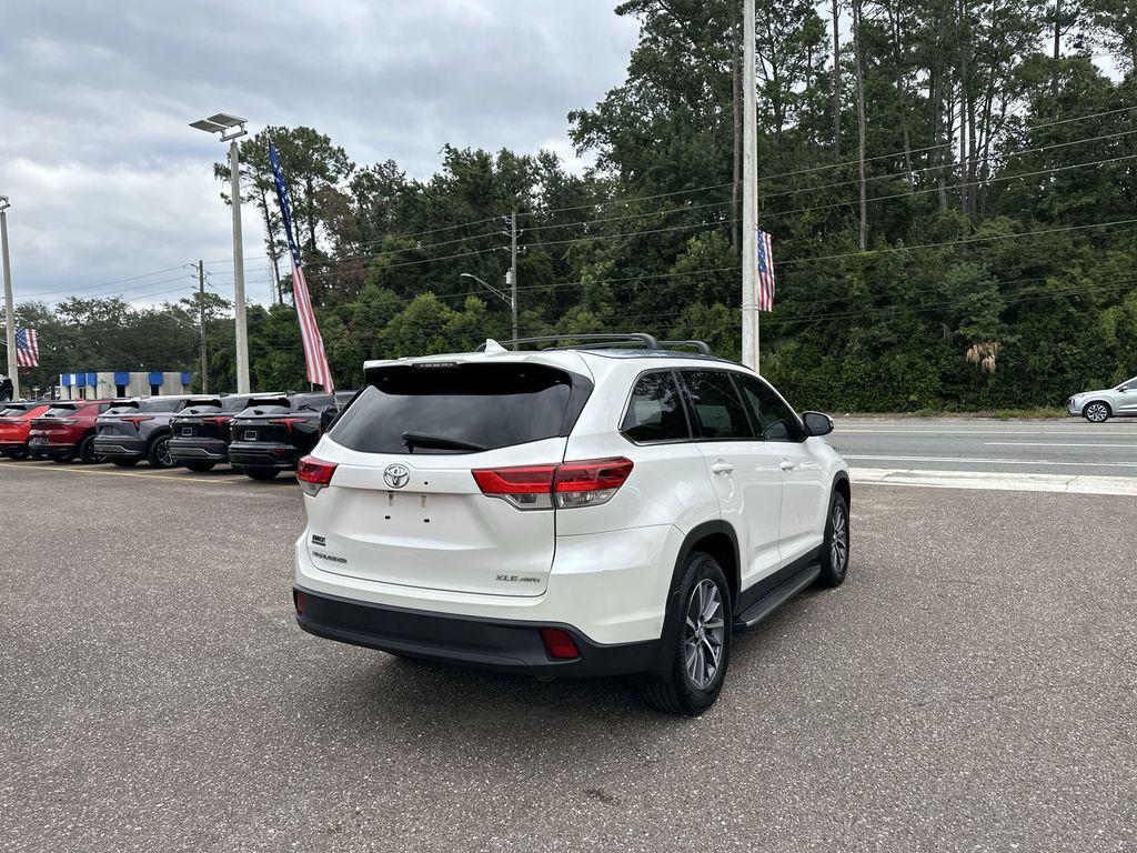 used 2019 Toyota Highlander car, priced at $28,995