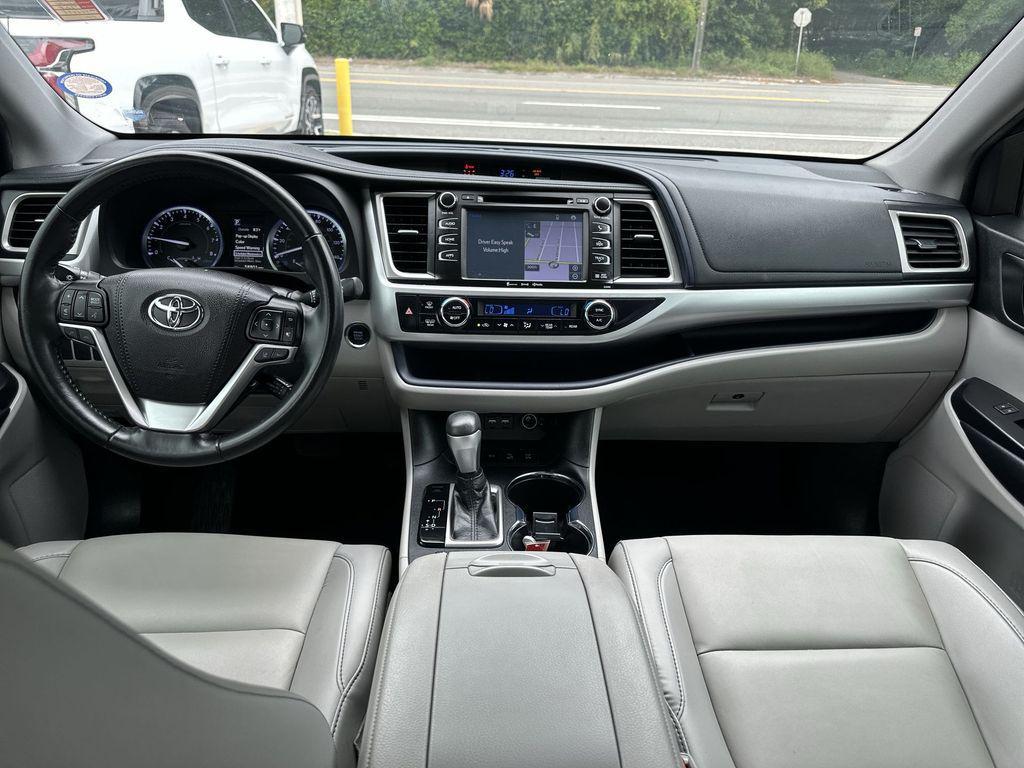 used 2019 Toyota Highlander car, priced at $28,995