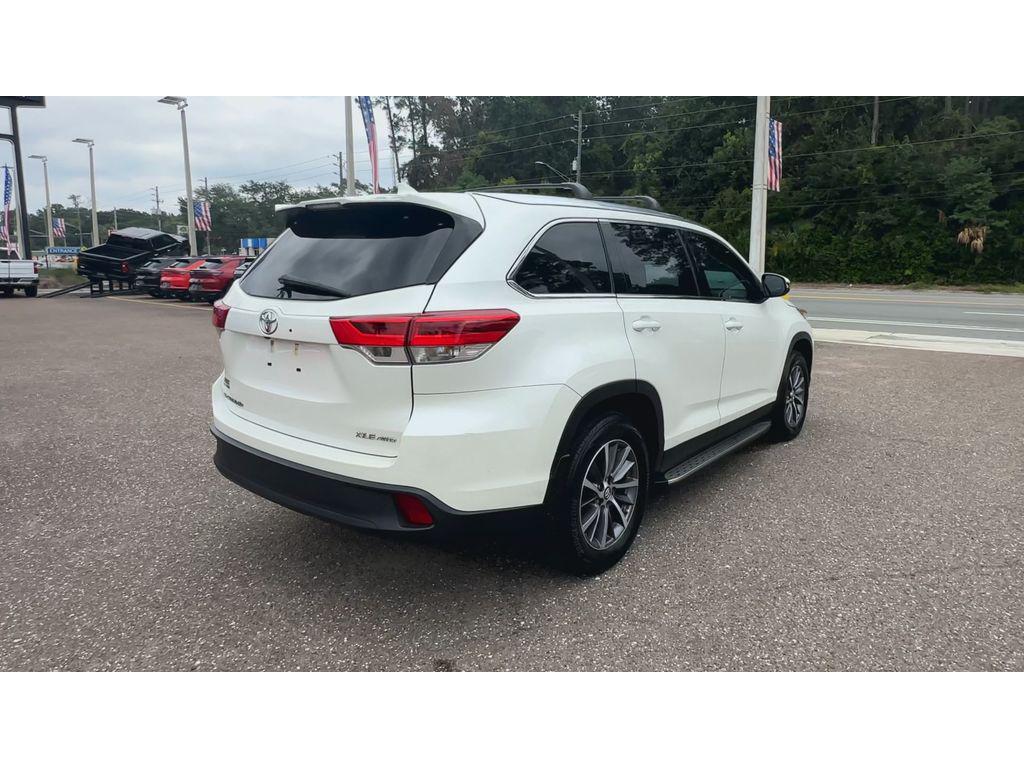 used 2019 Toyota Highlander car, priced at $28,995