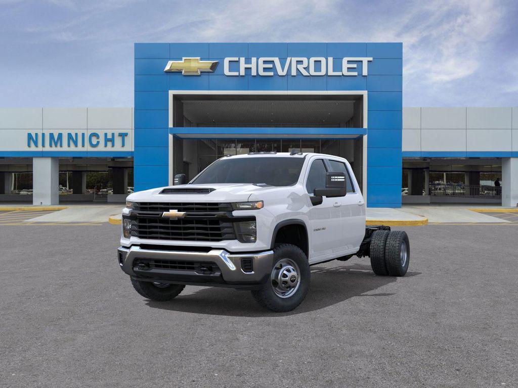 new 2025 Chevrolet Silverado 3500 car, priced at $61,703