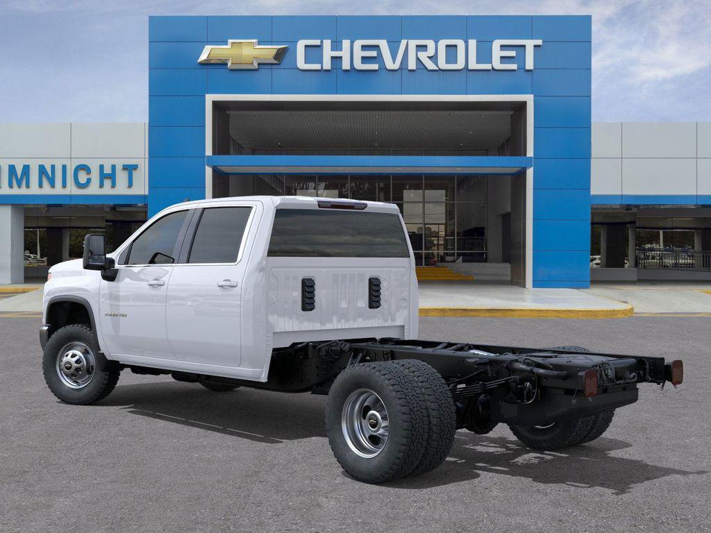 new 2025 Chevrolet Silverado 3500 car, priced at $61,703