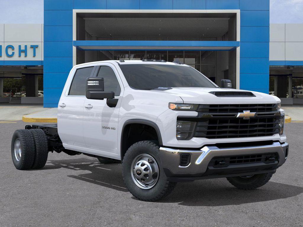 new 2025 Chevrolet Silverado 3500 car, priced at $61,703