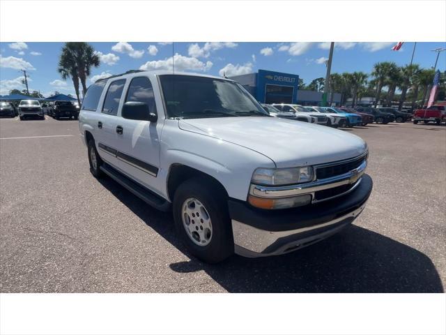 used 2005 Chevrolet Suburban car, priced at $10,000