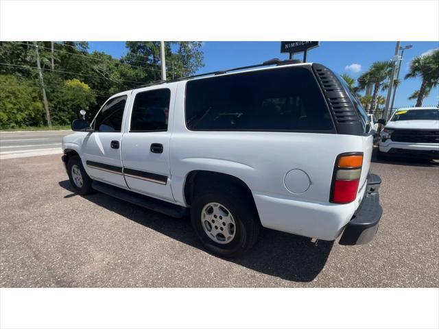 used 2005 Chevrolet Suburban car, priced at $10,000