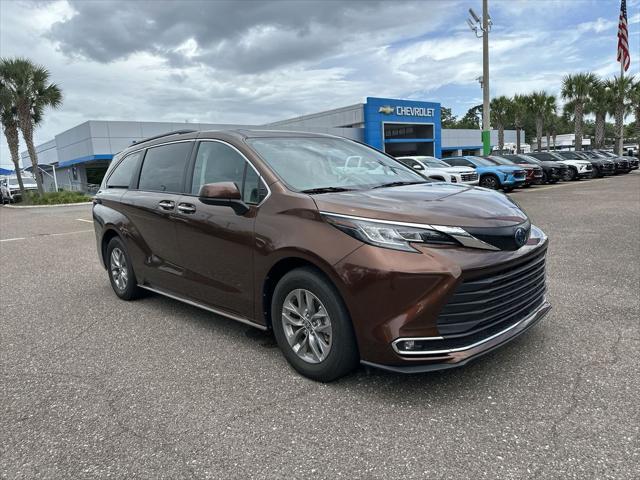 used 2022 Toyota Sienna car, priced at $38,995
