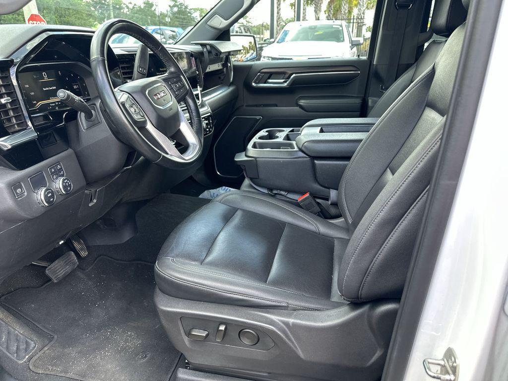 used 2024 GMC Sierra 1500 car, priced at $41,834