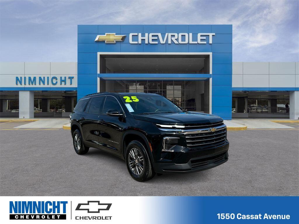 used 2025 Chevrolet Traverse car, priced at $40,774