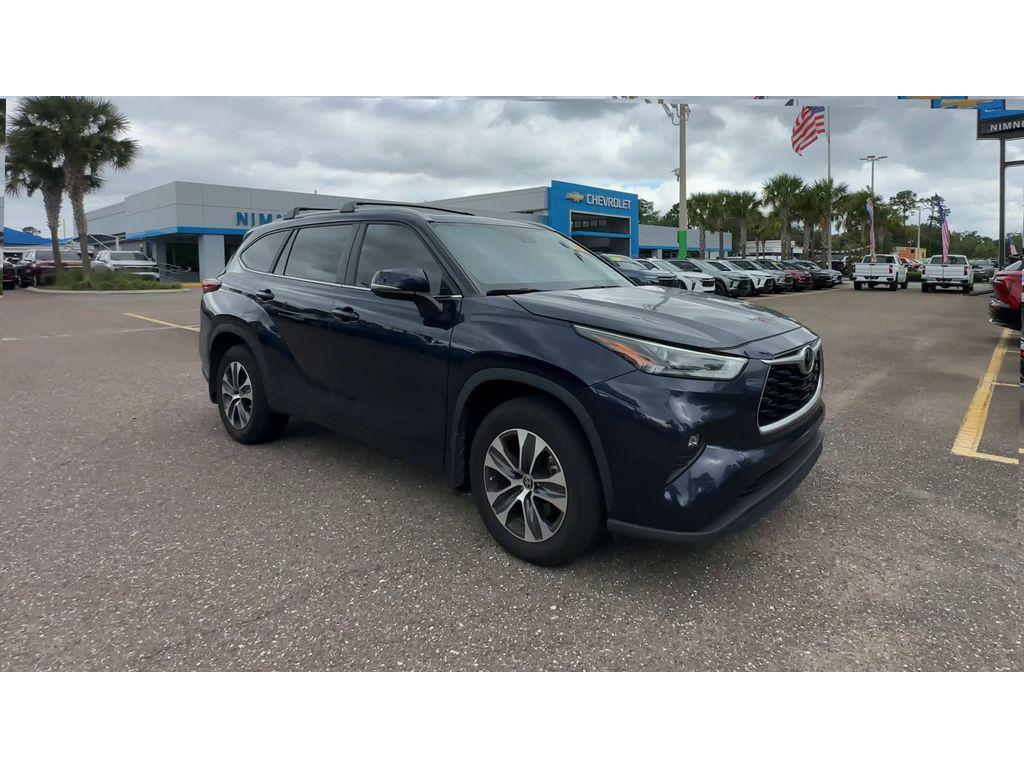 used 2023 Toyota Highlander car, priced at $36,021