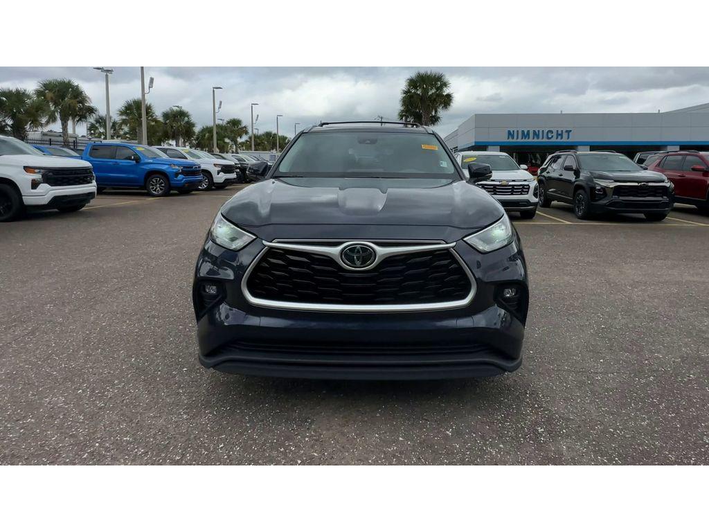 used 2023 Toyota Highlander car, priced at $36,021