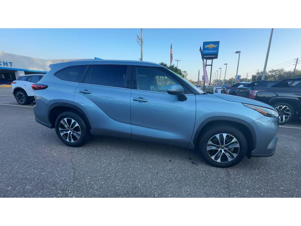 used 2023 Toyota Highlander car, priced at $36,683